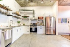RF_Chris-M_Long-Beach-Loft_MLS-26-1024x683-2x_sb.jpg
